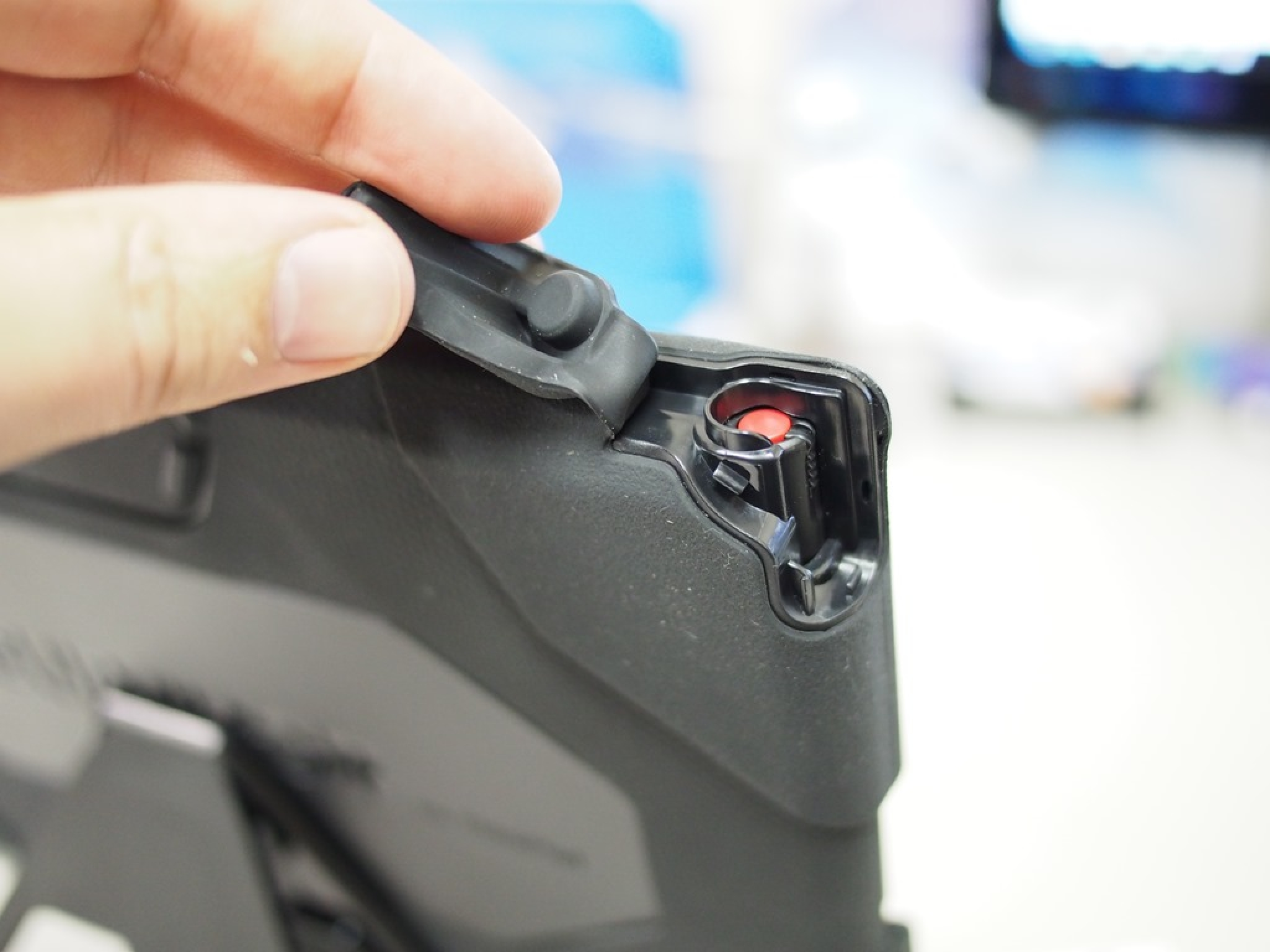 Griffin Survivor Case para Lenovo ThinkPad Tablet 2